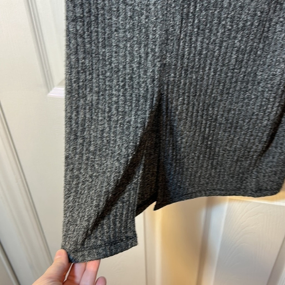 Wilfred Free Aritzia Midi Pull On Skirt Size M - Picture 4 of 5